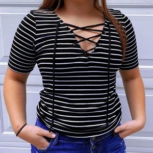 American Eagle Striped Shirt 🖤